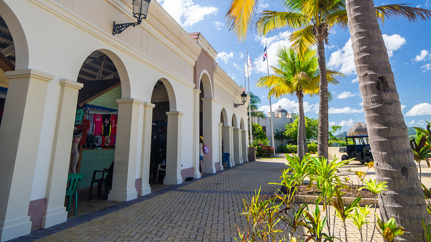 Pepper Palace w Amber Cove Hotel