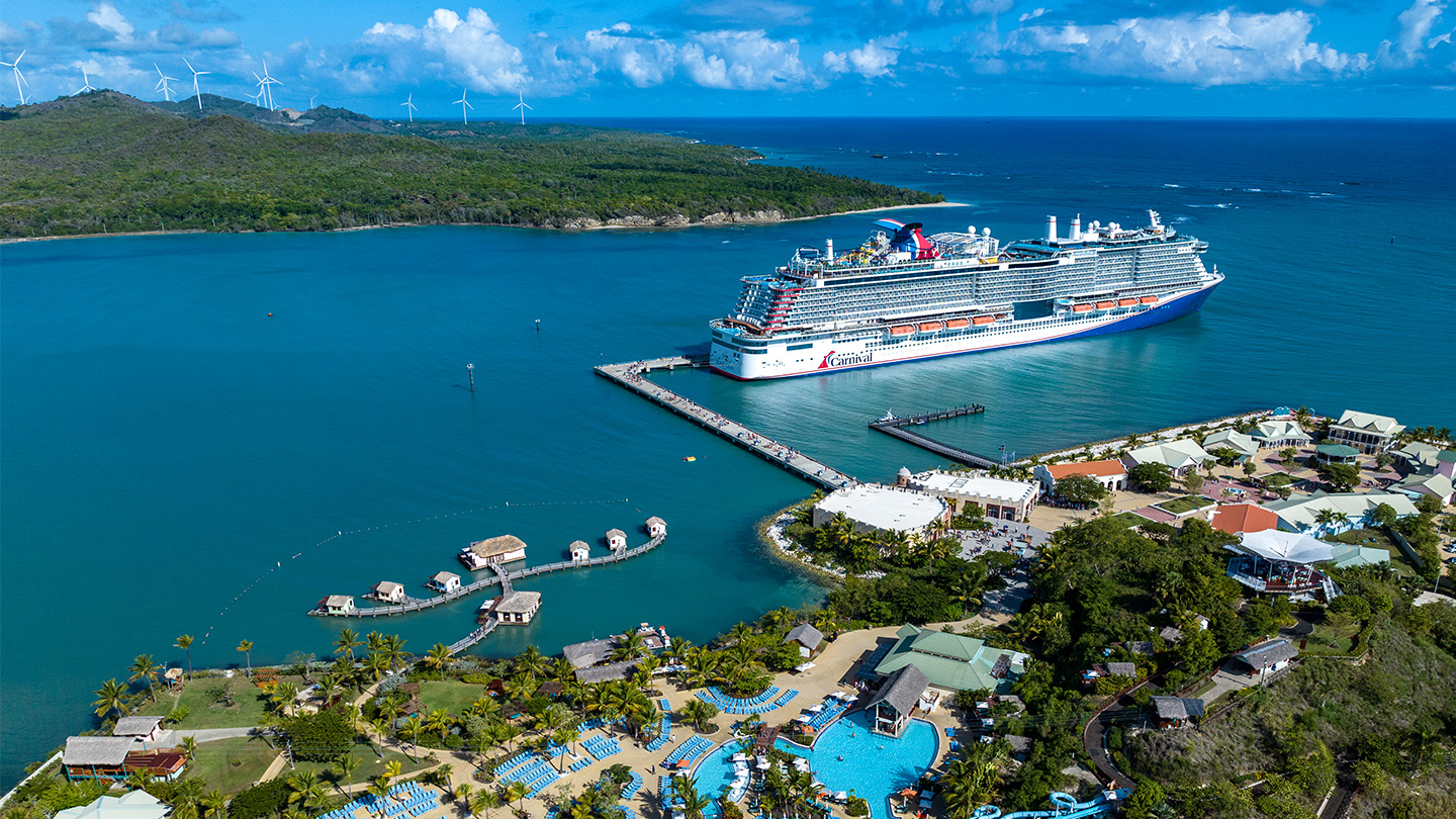 Amber Cove Hotel panorama